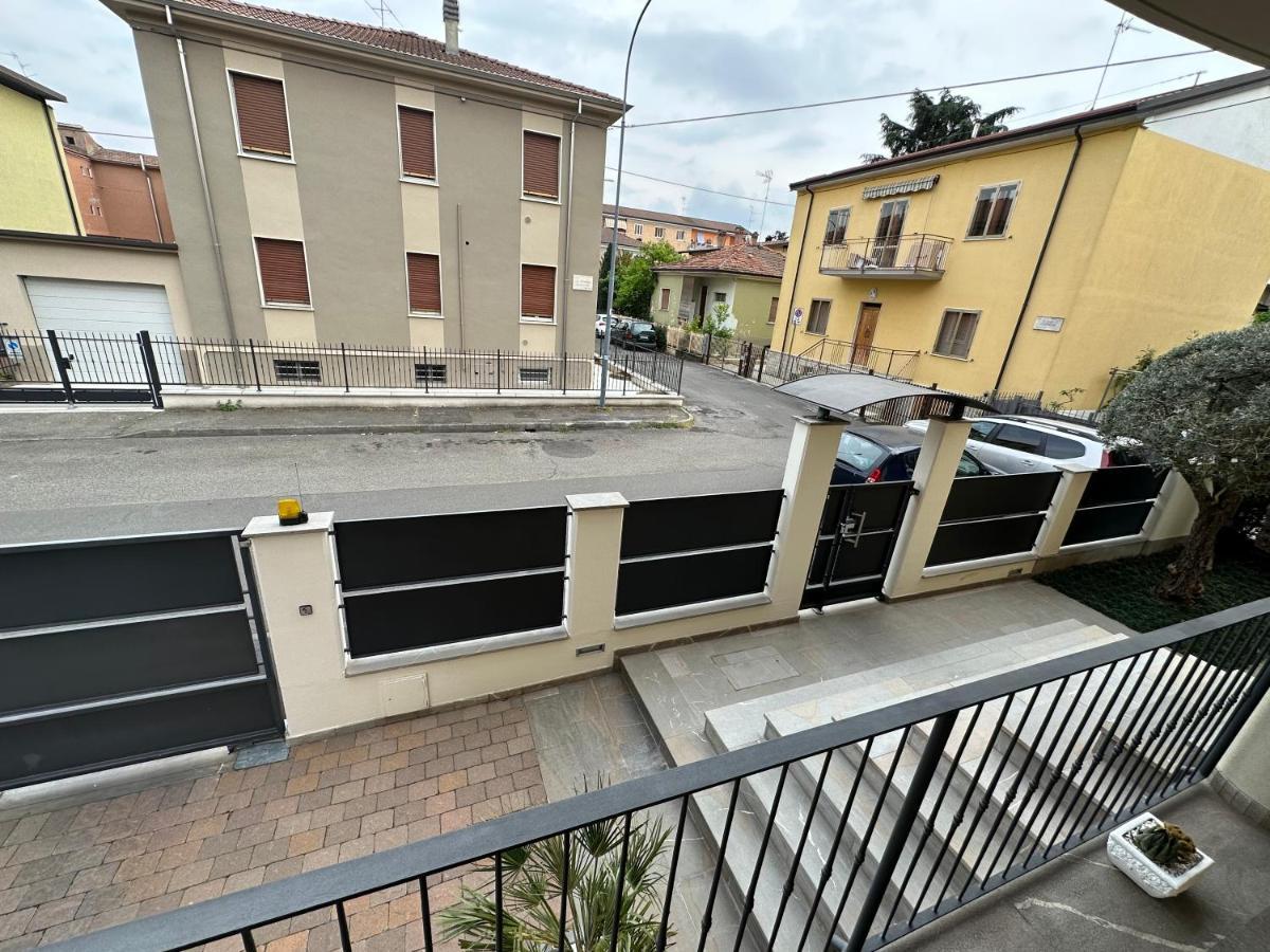 Apartament Casavale Elegante Residenza 108 Mq Max 7 Persone Piacenza Zewnętrze zdjęcie